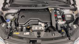 PEUGEOT 2008 2008 Hybrid 136 e-DCS6 Allure