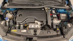 PEUGEOT 2008 2008 Hybrid 136 e-DCS6 Allure