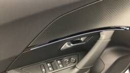 PEUGEOT 2008 2008 Hybrid 145 e-DCS6 GT