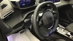 PEUGEOT 2008 2008 Hybrid 145 e-DCS6 GT