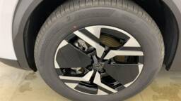 PEUGEOT 2008 2008 Hybrid 145 e-DCS6 GT