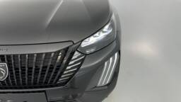 PEUGEOT 2008 2008 II(2) 1.2 Hybrid 136ch GT e-DCS6
