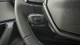 PEUGEOT 2008 2008 II(2) 1.2 Hybrid 136ch GT e-DCS6