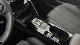 PEUGEOT 208 208 1.2 Hybrid 136ch GT e-DCS6