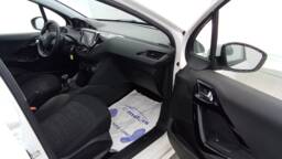 PEUGEOT 208 AFFAIRE 208 Affaire 1.2 Puretech 82 Premium Pack +PDC AR