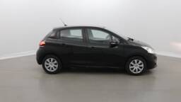 PEUGEOT 208 AFFAIRE 208 Affaire Puretech 82 Premium Pack +PDC AR