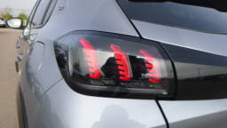 PEUGEOT 208 208 PureTech 100 S&S EAT8 - GT