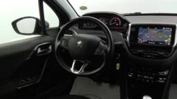PEUGEOT 208 208 PureTech 110 Allure