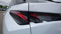 PEUGEOT 3008 3008 Hybrid 145 e-DCS6 GT +Toit ouvrant +Pack 360°