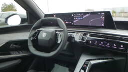 PEUGEOT 3008 3008 Hybrid 145 e-DCS6 Allure +Pack Panoramic Navigation