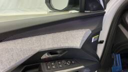 PEUGEOT 3008 3008 Hybrid 145 e-DCS6 GT