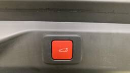 PEUGEOT 3008 3008 Hybrid 145 e-DCS6 GT