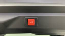 PEUGEOT 3008 3008 Hybrid 145 e-DCS6 GT