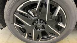 PEUGEOT 3008 3008 Hybrid 145 e-DCS6 GT