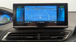 PEUGEOT 3008 3008 Hybrid 180 e-EAT8 Allure Pack