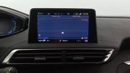 PEUGEOT 3008 3008 Hybrid 225 e-EAT8 Allure