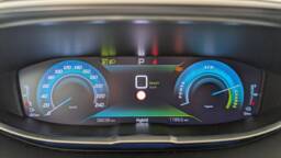 PEUGEOT 3008 3008 Hybrid4 300 e-EAT8 GT Pack
