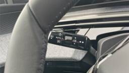 PEUGEOT 3008 III 3008 III Hybrid 136 e-dcs6 allure