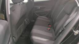 PEUGEOT 3008 3008 BlueHDi 130 EAT8 Active +Pack Parking