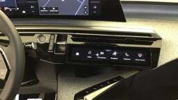 PEUGEOT 3008 3008 GT HYBRID 145 e-DCS6