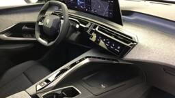 PEUGEOT 3008 3008 GT HYBRID 145 e-DCS6