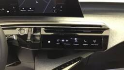 PEUGEOT 3008 3008 GT HYBRID 145 e-DCS6