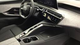 PEUGEOT 3008 3008 GT HYBRID 145 e-DCS6