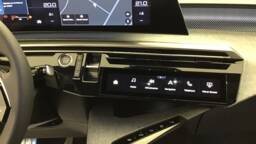 PEUGEOT 3008 3008 GT HYBRID 145 e-DCS6