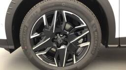 PEUGEOT 3008 3008 Hybrid 145 e-DCS6 Business5 portes VP Essence sans plomb072025