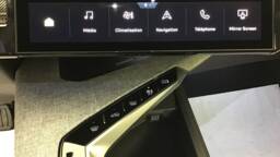 PEUGEOT 3008 3008 Hybrid 145 e-DCS6 Business5 portes VP Essence sans plomb072025