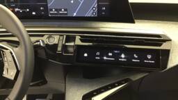 PEUGEOT 3008 3008 Hybrid 145 e-DCS6 Business5 portes VP Essence sans plomb072025