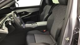 PEUGEOT 3008 3008 Hybrid 145 e-DCS6 Business5 portes VP Essence sans plomb072025