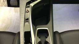 PEUGEOT 3008 3008 Hybrid 145 e-DCS6 Business5 portes VP Essence sans plomb072025