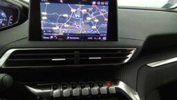 PEUGEOT 3008 3008 Puretech 130 EAT8 Active +GPS +PDC AR/AV