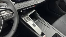 PEUGEOT 308 308 III 1.5 BlueHDi 130ch Allure EAT8