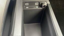 PEUGEOT 5008 5008 HYBRID 136CH E-DCS6 GT