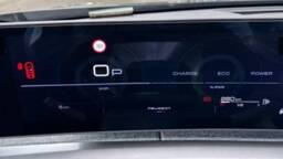 PEUGEOT 5008 5008 Hybrid 145 e-DCS6 GT