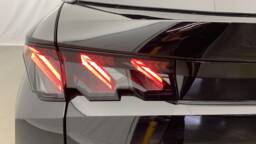 PEUGEOT 5008 5008 Hybrid 145 e-DCS6 GT