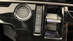 PEUGEOT 5008 5008 HYBRID 145CH E-DCS6 GT