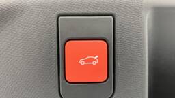 PEUGEOT 5008 5008 HYBRID 145CH E-DCS6 GT