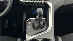 PEUGEOT 5008 5008 III 1.2 PureTech 130ch Active Pack