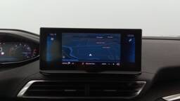PEUGEOT 5008 5008 PureTech 130 EAT8 Active Pack +GPS