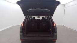 PEUGEOT 5008 5008 PureTech 130 EAT8 Active Pack +GPS