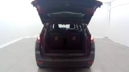 PEUGEOT 5008 5008 PureTech 130 EAT8 Active Pack +GPS