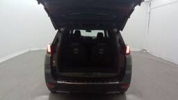 PEUGEOT 5008 5008 PureTech 180 EAT8 GT Line
