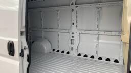 PEUGEOT BOXER FOURGON BOXER FOURGON TOLE 3.5 T L3H2 140 S&S BVA8