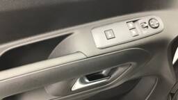 PEUGEOT PARTNER PARTNER FOURGON XL 950 KG BLUEHDI 130 S&S EAT8 4 portes VUL Diesel