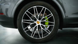 PORSCHE CAYENNE CAYENNE E-Hybrid 3.0 V6 470 ch