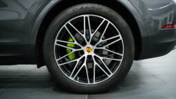 PORSCHE CAYENNE CAYENNE E-Hybrid 3.0 V6 470 ch