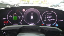 PORSCHE TAYCAN Taycan 4S 598 ch avec batterie performance plus. Prix Neuf 164.800€